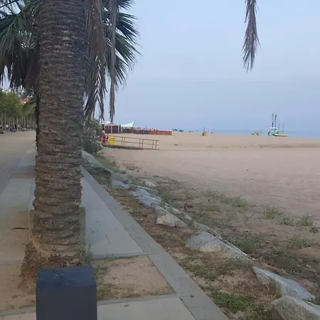 2 Habit Vistas Playa Y Montana Lift Parking * Calella